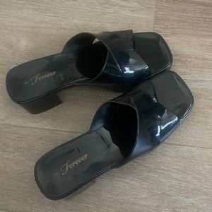 Jelly sandal slides
